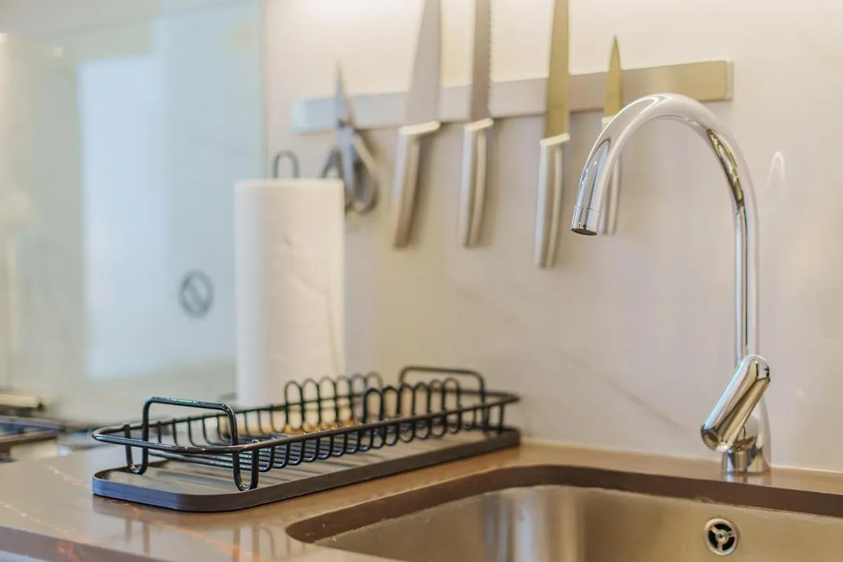 Lovely Studio Apartment In Me Do Re Jlt Dubaï