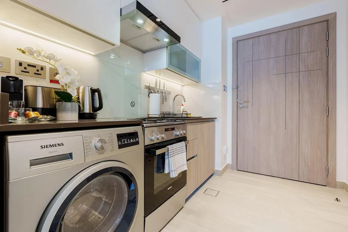 Lovely Studio Apartment In Me Do Re Jlt Dubai United Arab Emirates